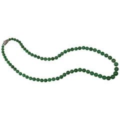 Jadeite Bead Necklace With Diamond Clasp
