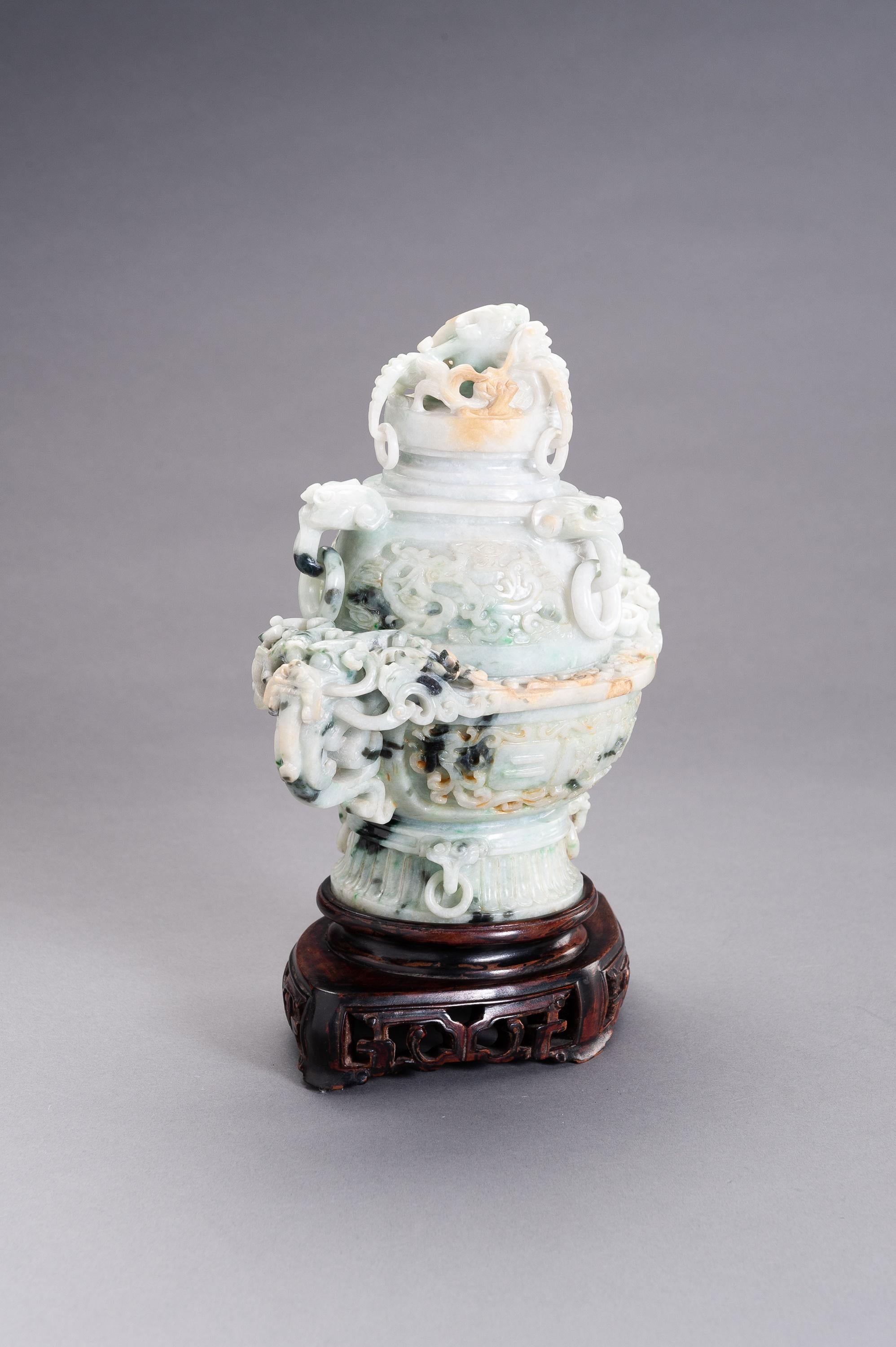Jadeite Censer and Cover with Dragons, China, 20th Century For Sale 4