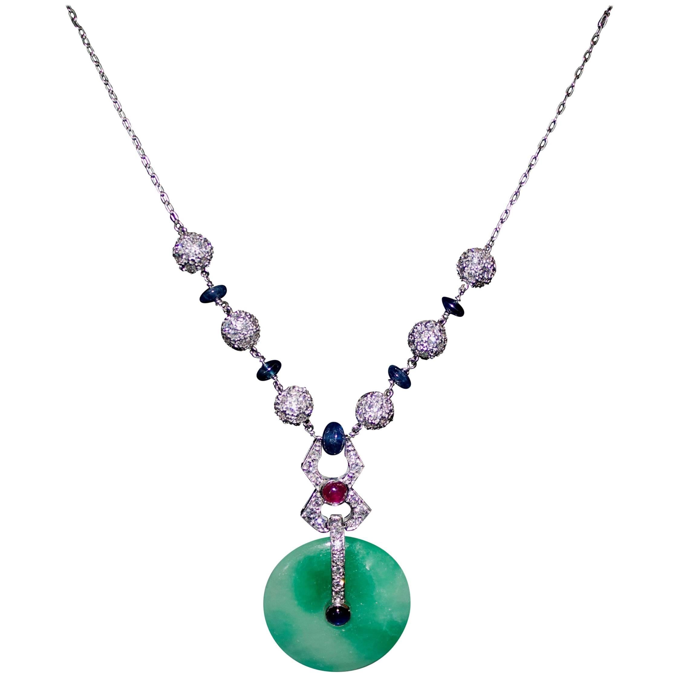 Collier de jadéites, diamants, rubis et saphirs