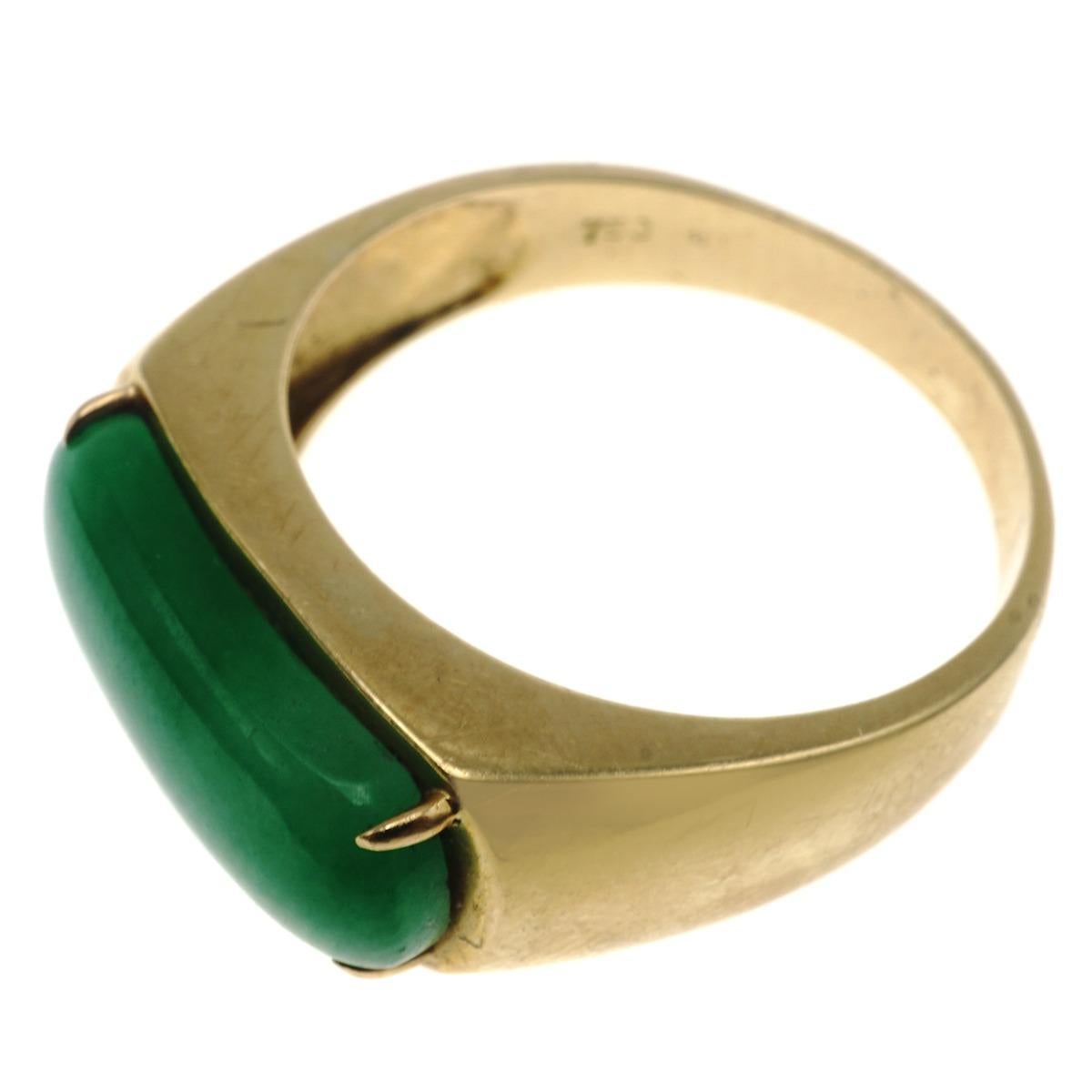 Jadeite Jade and Gold Ring In Excellent Condition In New York, NY
