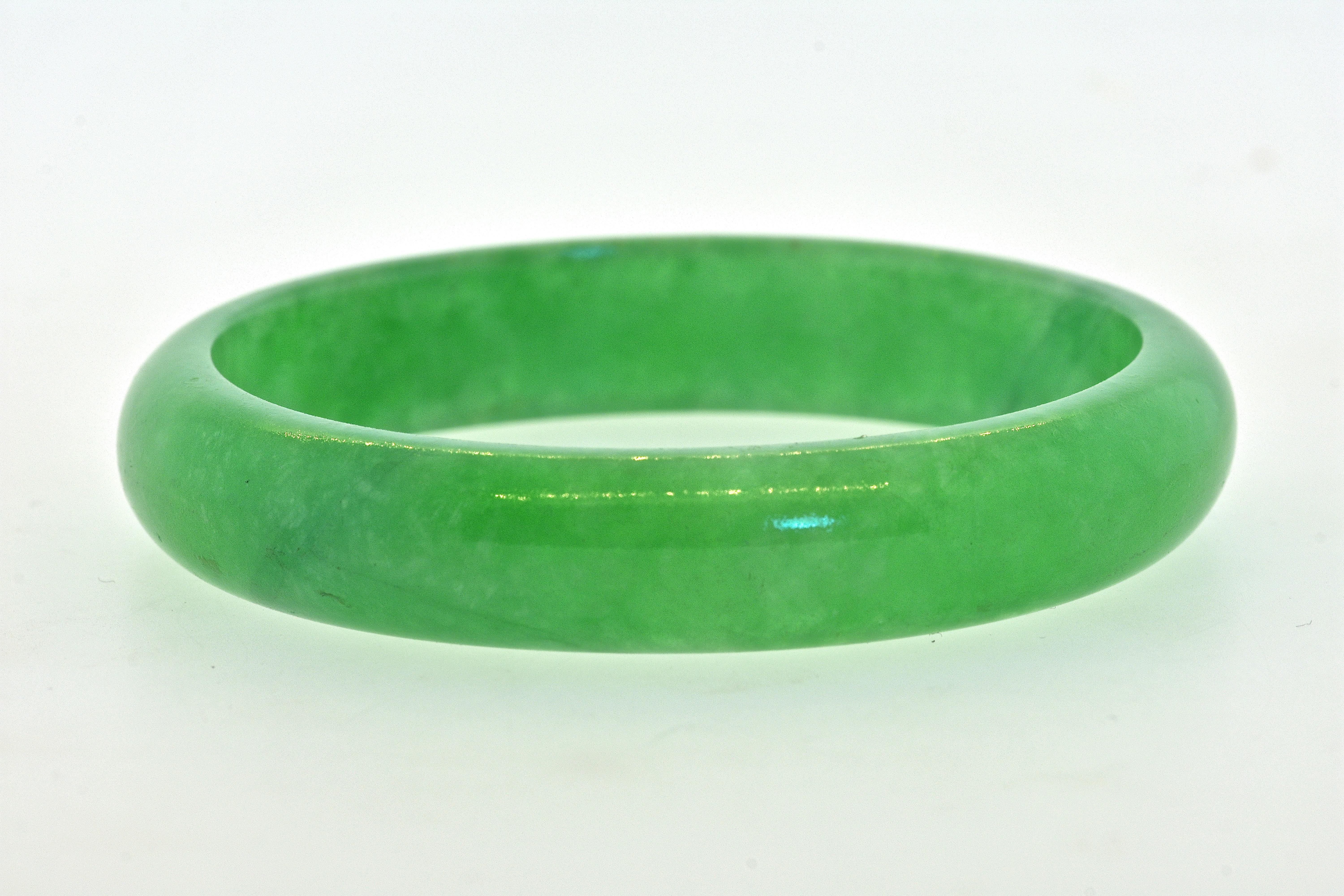 Contemporary Jadeite Jade Bangle Bracelet