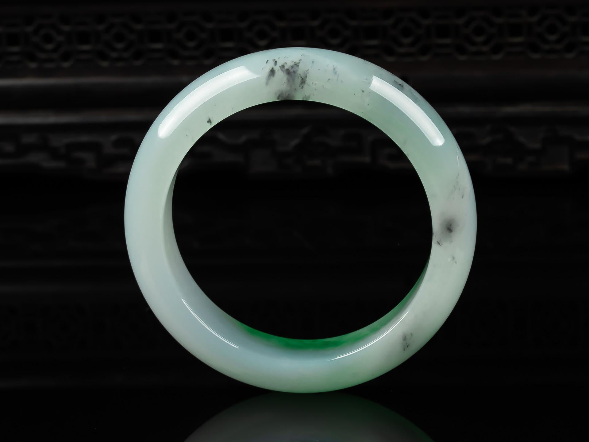 Taille cabochon Bracelet jonc jadéite en vente