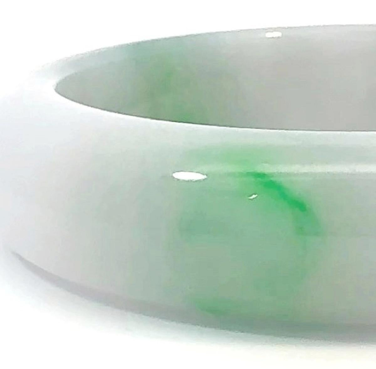 Jadeit Jade Armreif für Damen oder Herren im Angebot