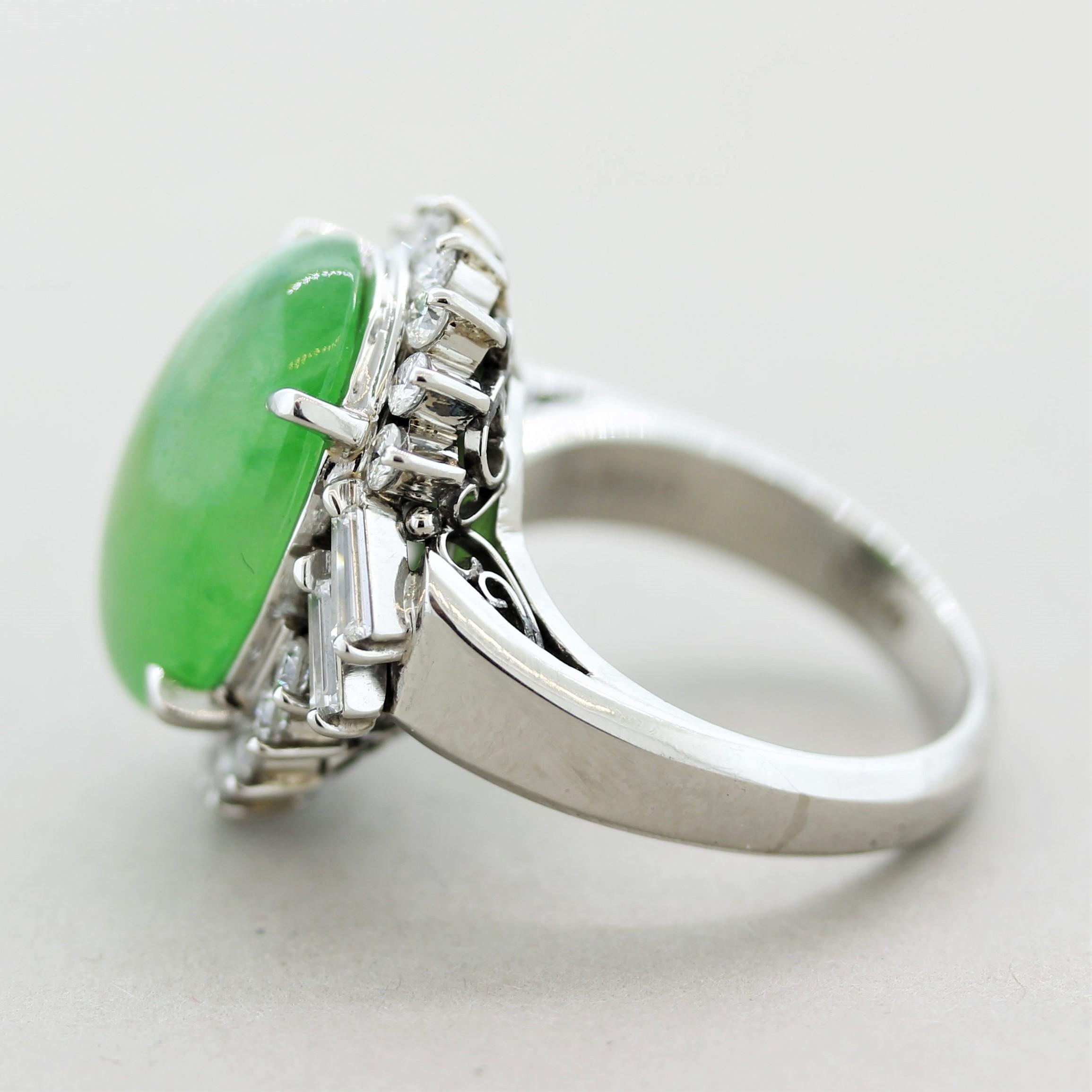 Jadeite Jade Diamond Platinum Ring In New Condition For Sale In Beverly Hills, CA