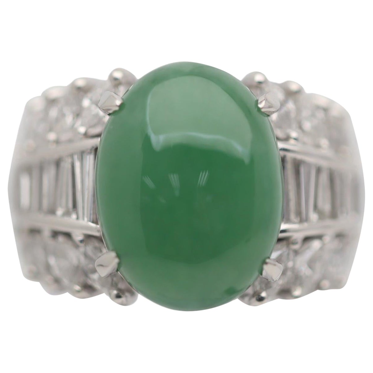 Anello di giada e diamante di giada in platino