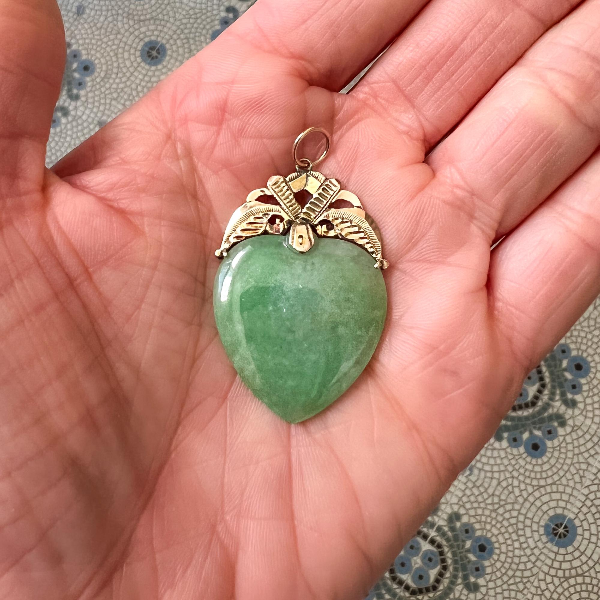 vintage jade heart pendant