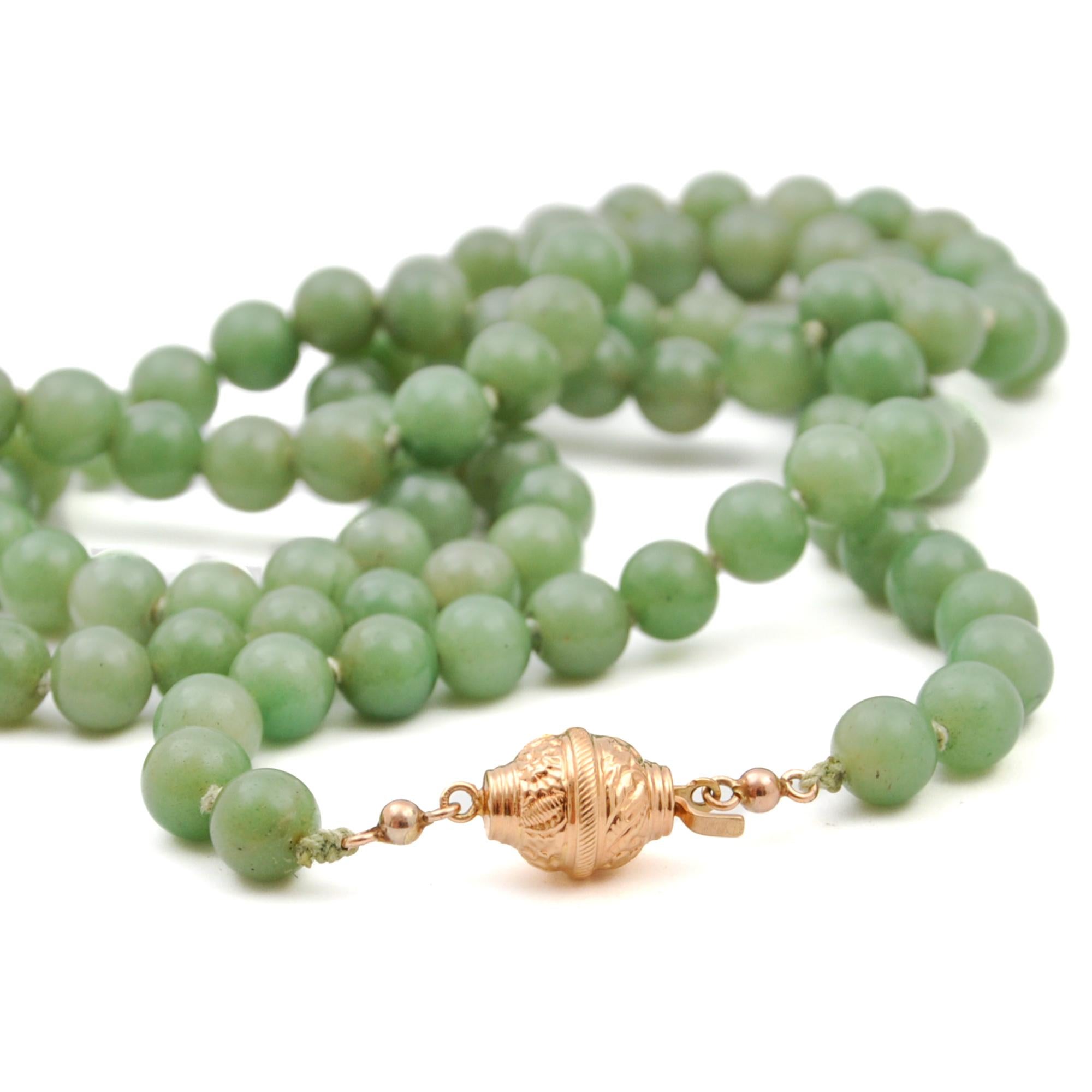 jadeite bead necklace