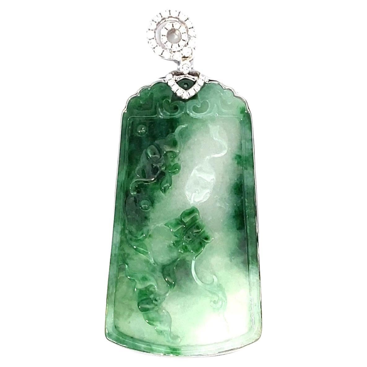 Articolo #9071

Certificato GIA 
Ciondolo di giada da donna a 18 carati con diamante da 0,98 carati
Pendente e cauzione in metallo bianco con numerosi diamanti tondi brillanti quasi incolori. 
Forma: Intaglio traforato
Giada di giada
