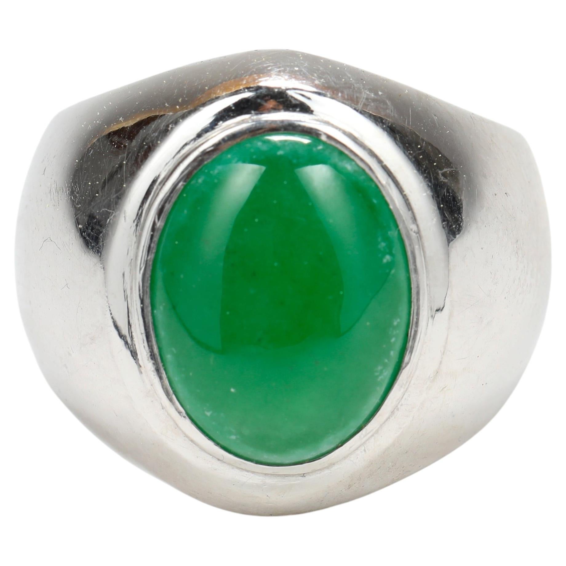 Ring aus Jadeit-Jade, Platin. Midcentury, zertifiziert unbehandelt im Angebot