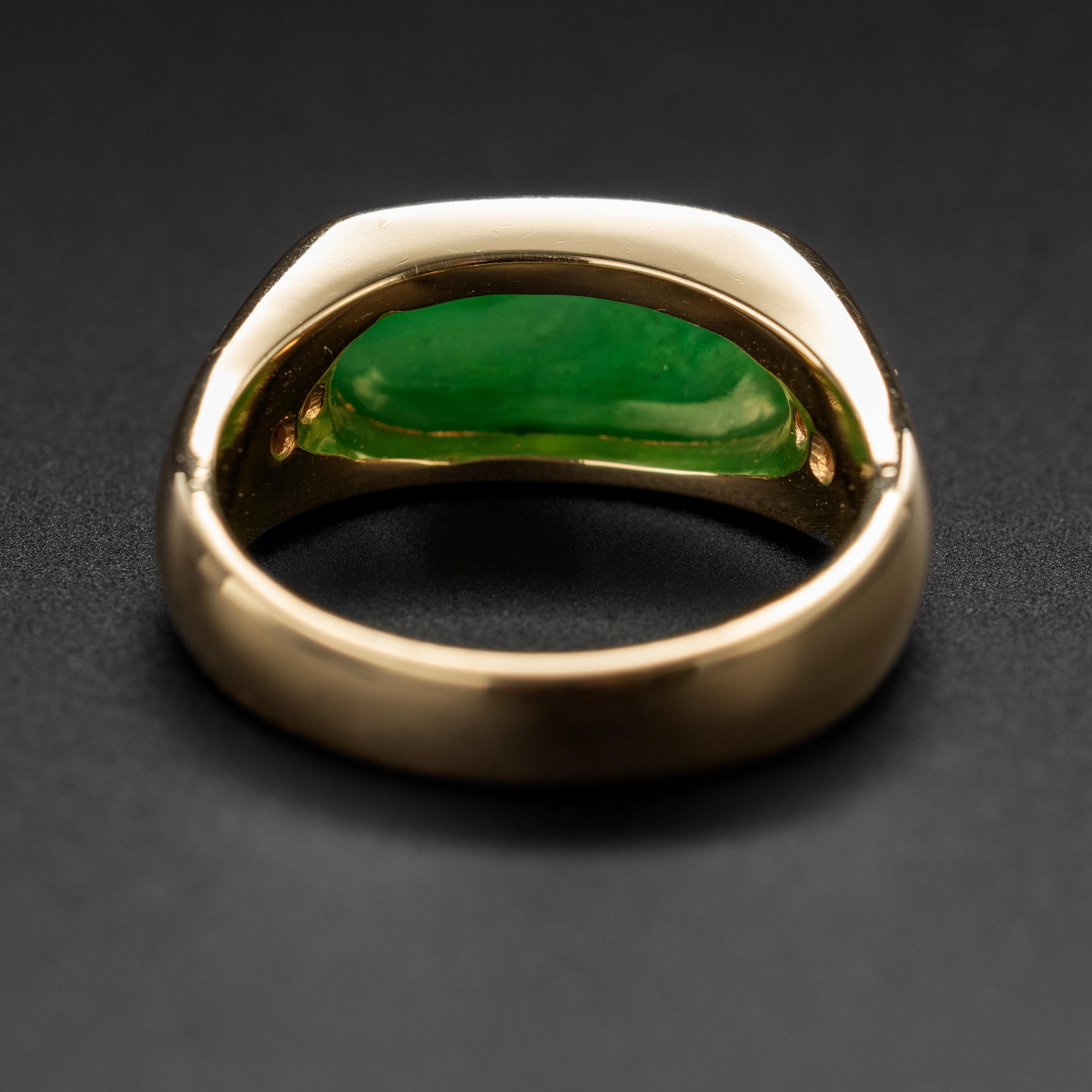 Jadeite Jade Ring with Diamonds Certified Untreated Emerald Green In New Condition In Southbury, CT