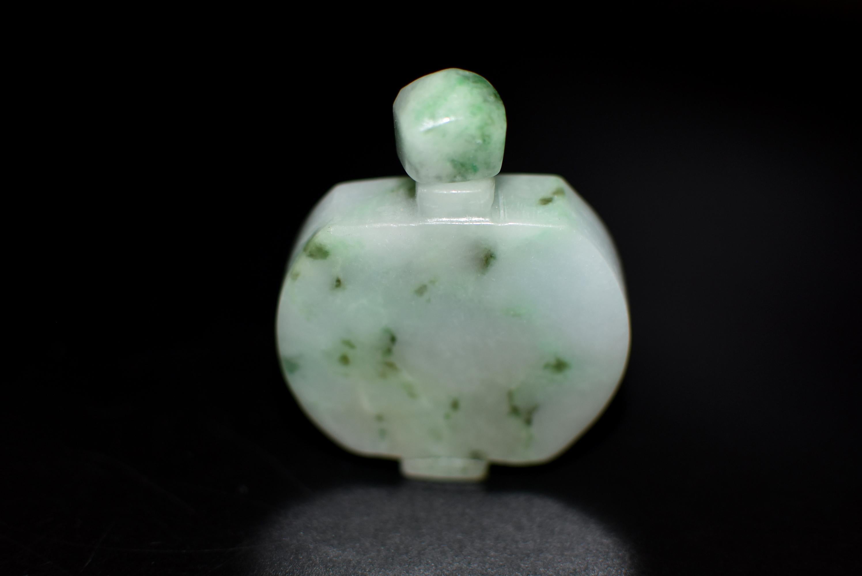 Jadeite Jade Snuff Bottle All Natural In Excellent Condition In Somis, CA