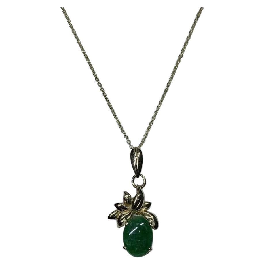Jadeite Solitaire Pendant Necklace 18ct Yellow Gold 18 Inches 3.3g For Sale