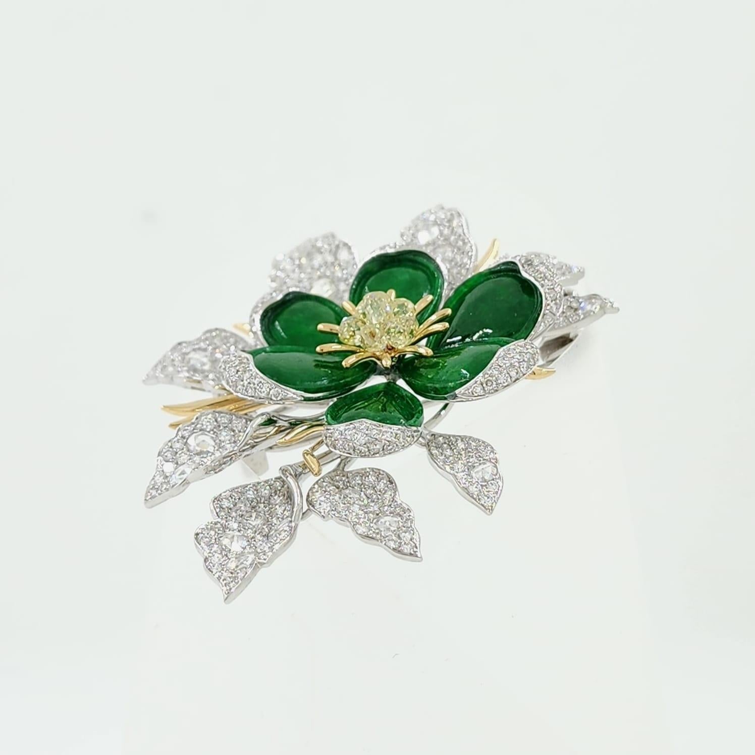 Contemporary Jadeite Yellow Briolette Diamond Rose Cut Diamond Flower Brooch in 18K Gold For Sale