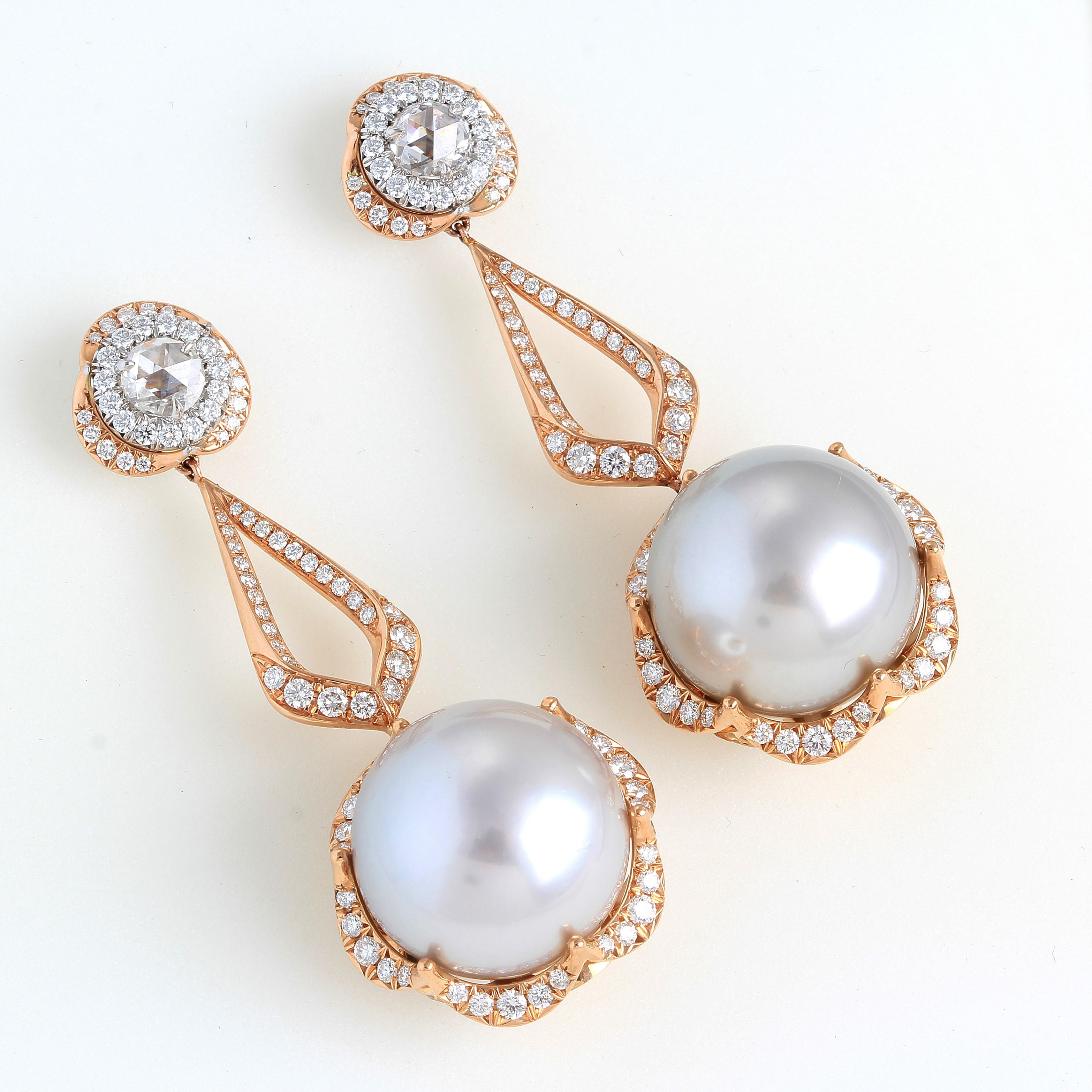 Jado Diva drop earrings is a brilliant set of pearl earrings designed to intrigue and surprise. These pure, yet dashing earrings are perfect for a night on the town or a luxurious event. Your friends will love its intricate splendor, reminiscent of