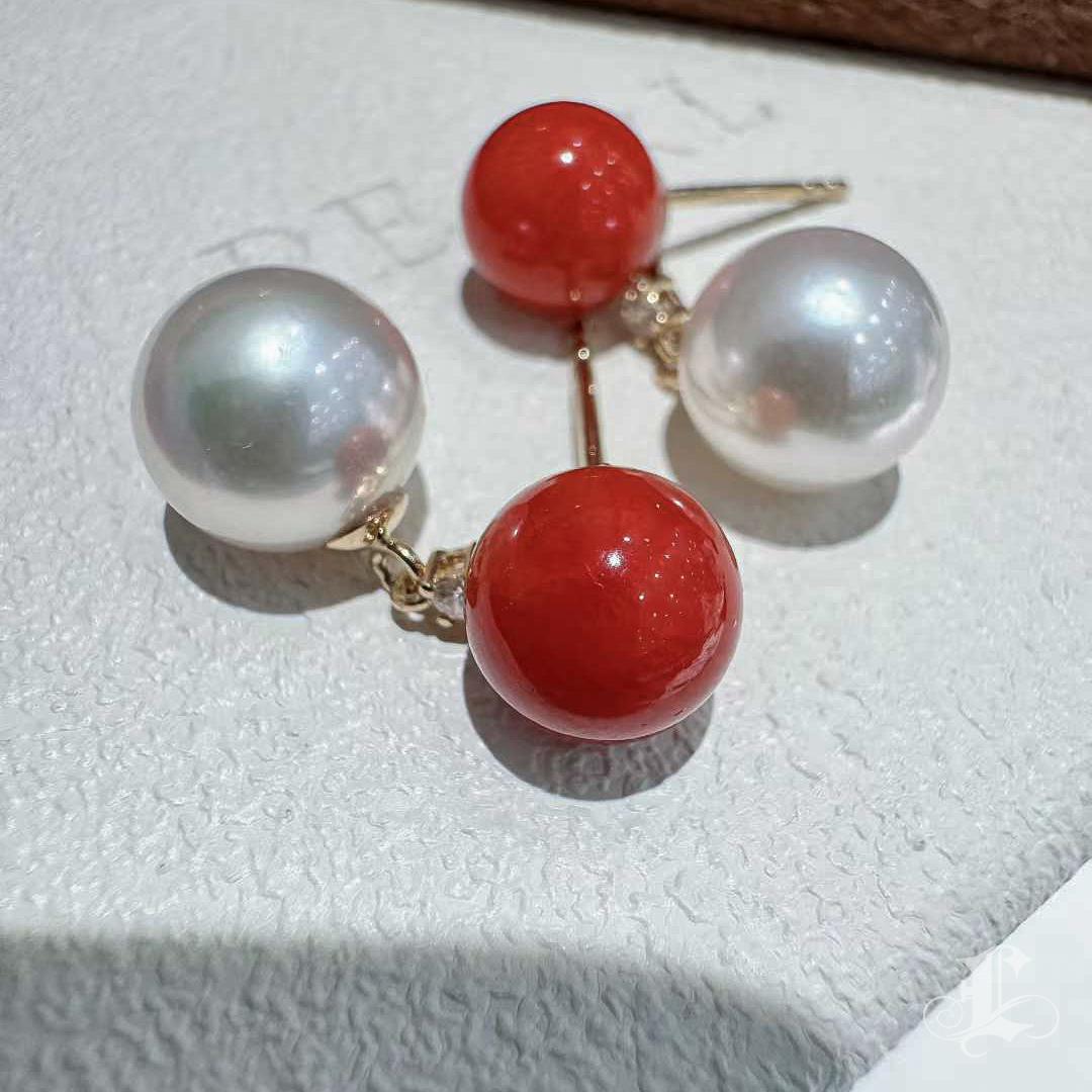 【Jādora】 Perla Akoya Aurora y  Pendientes de coral en oro de 18 quilates en venta 1