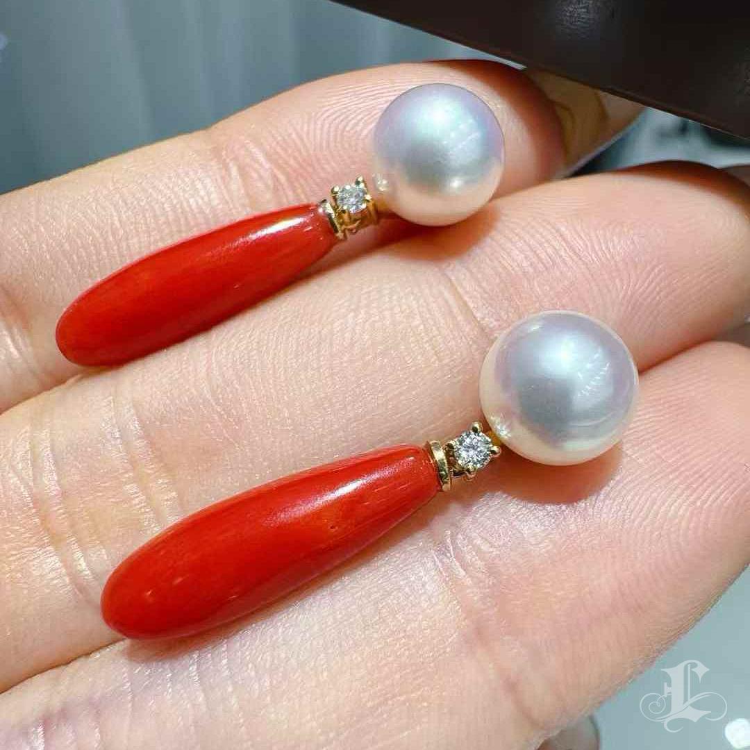 【Jādora】Aurora Akoya & Sardinian Coral Drop Earrings en vente 1
