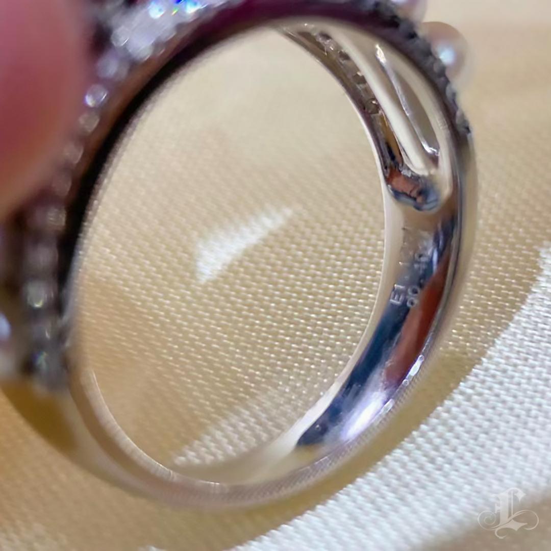 Anello con perla Akoya, smeraldo e diamante di Aurora Verde Baby in vendita 1