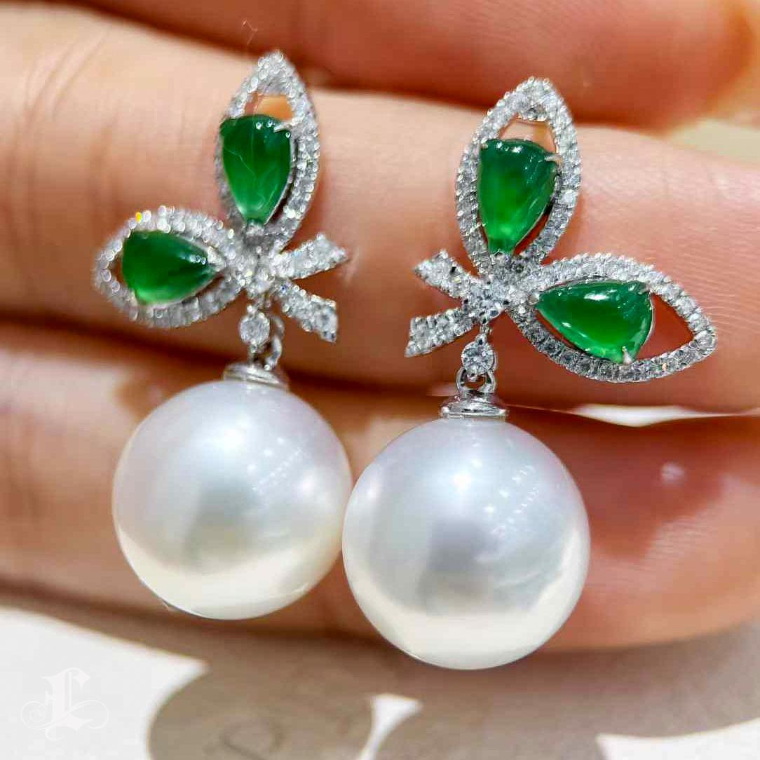 Donna 【Jādora】Celestial Jade Ribbon South Sea Pearl and Diamond Earrings in vendita