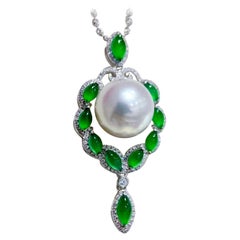 【Jādora】Celestial Jade Wreath South Sea Pearl and Diamond Pendant