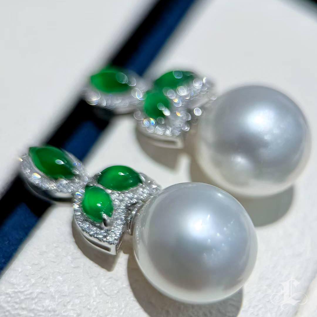 【Jādora】Dewleaf Jade & Diamant Südsee Perlen Ohrringe im Angebot 1