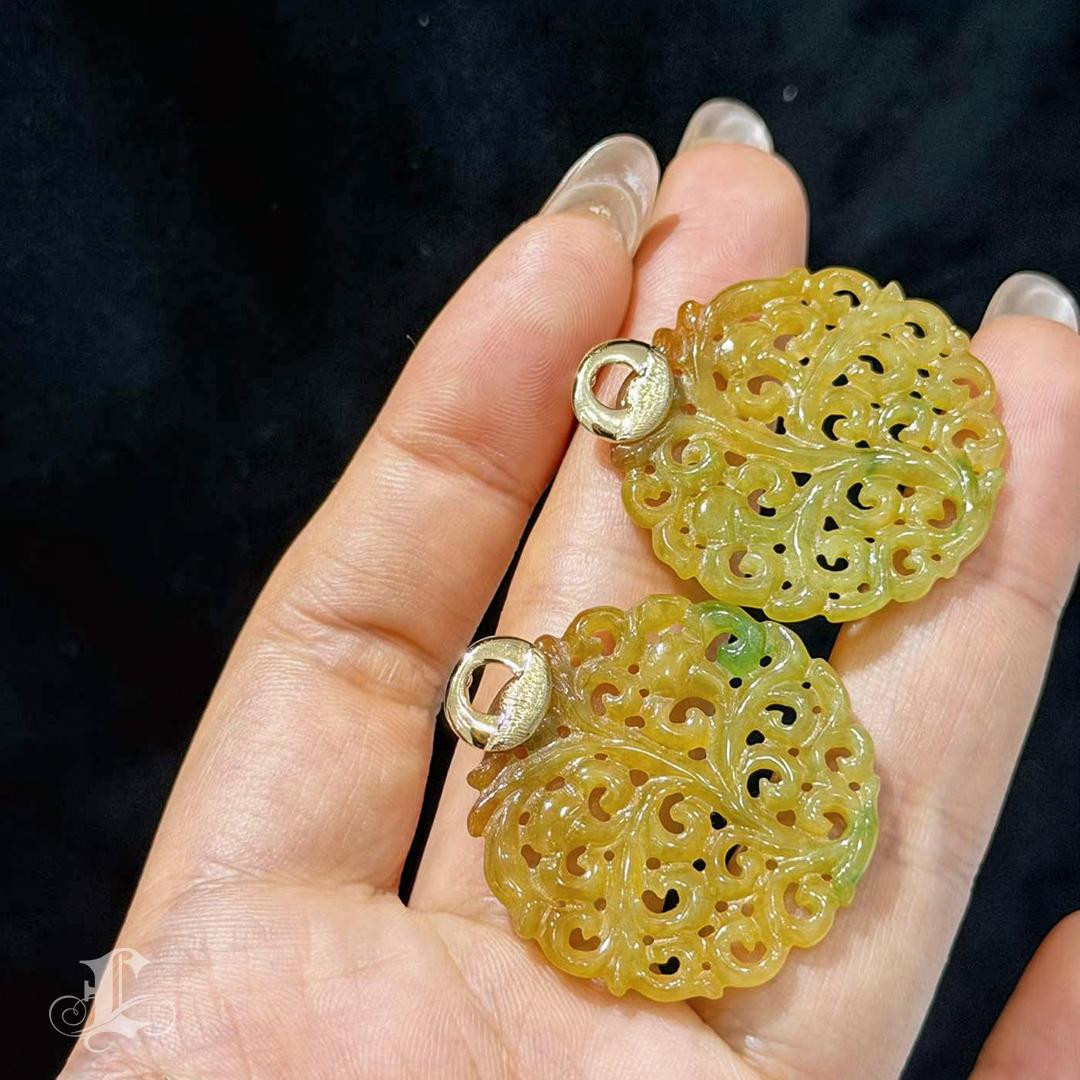 Women's 【Jādora】Golden Harmony Type A Jadeite & 18K Gold Earrings For Sale