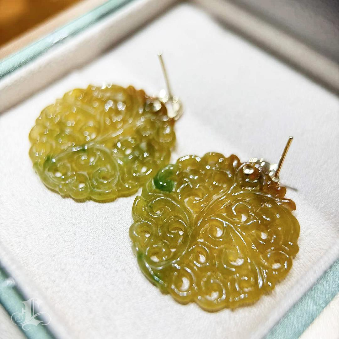 【Jādora】Golden Harmony Type A Jadeite & 18K Gold Earrings For Sale 2
