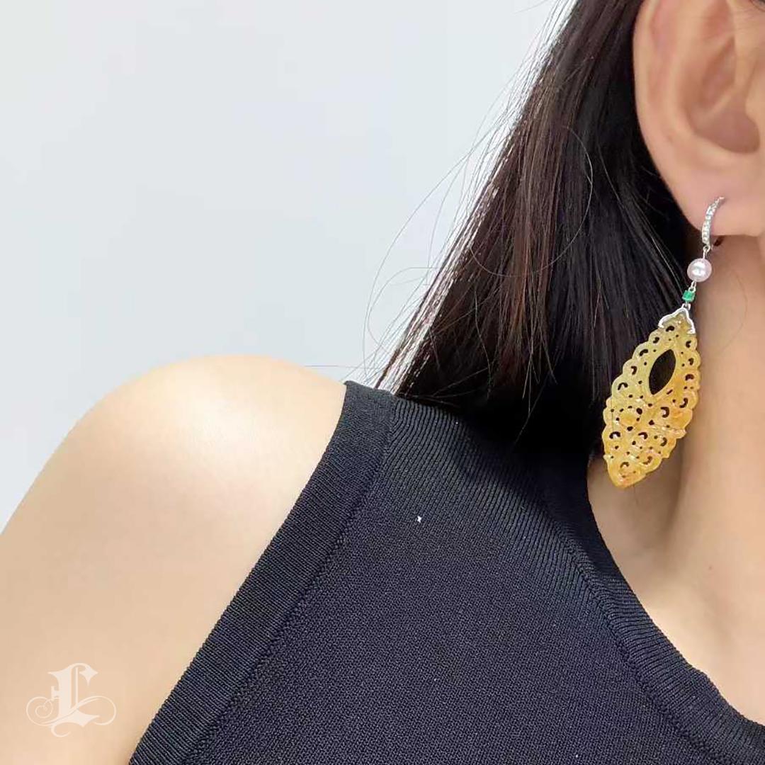 【Jādora】Goldene Strahlkraft burmesische Jadeit Smaragd Diamant Ohrringe (Ungeschliffen) im Angebot