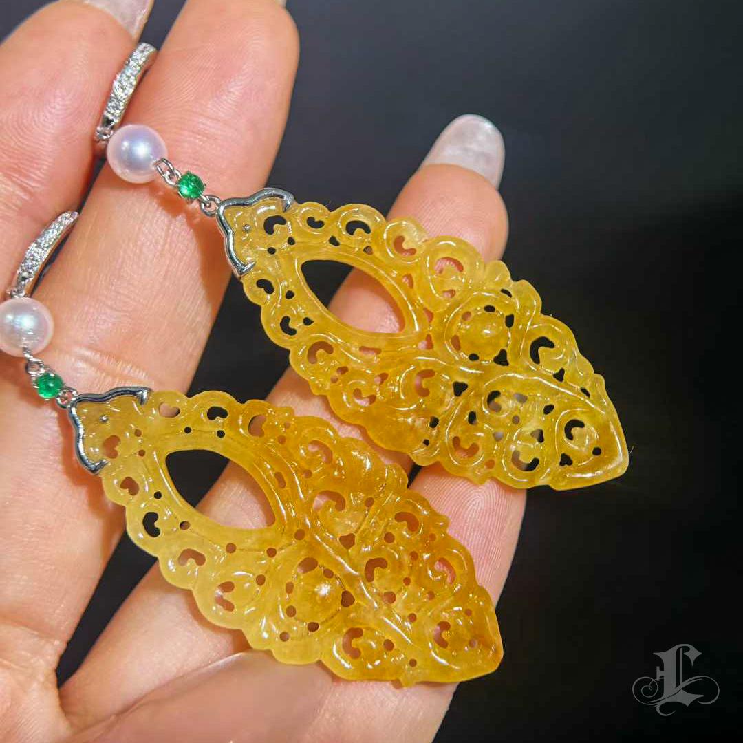 【Jādora】Goldene Strahlkraft burmesische Jadeit Smaragd Diamant Ohrringe Damen im Angebot