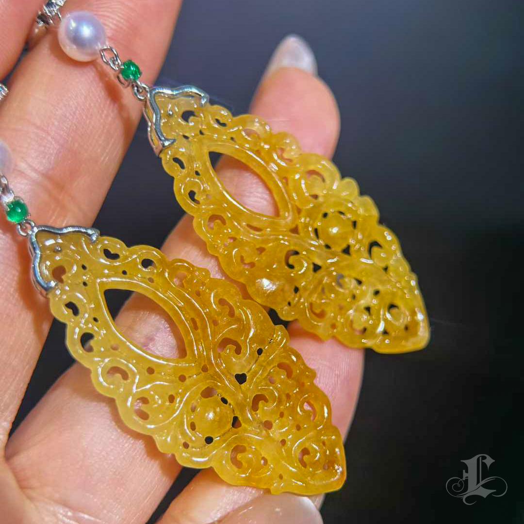 【Jādora】Goldene Strahlkraft burmesische Jadeit Smaragd Diamant Ohrringe im Angebot 1