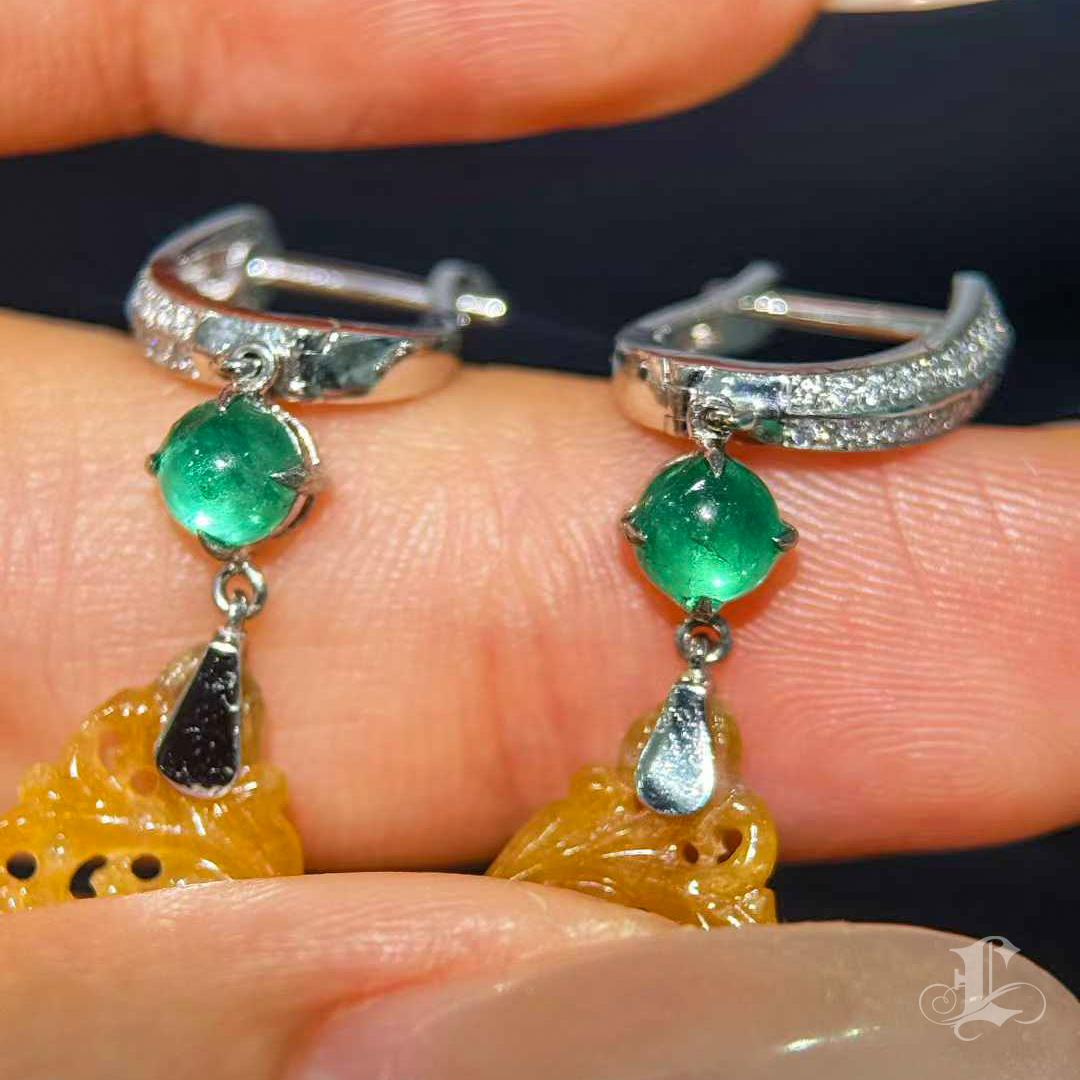 【Jādora】Golden Radiance Burmese Jadeite Emerald Diamond Earrings For Sale 4