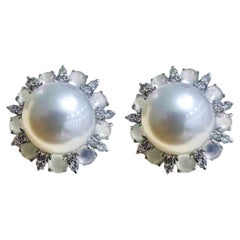 Orecchini con giadeite bianca e perle dei mari del Sud