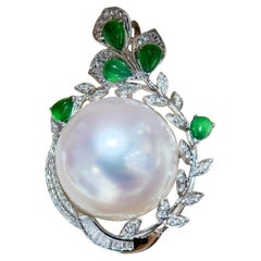 【Jādora】Imperial Garden 17–18mm South Sea Pearl Jadeite & Diamond Pendant