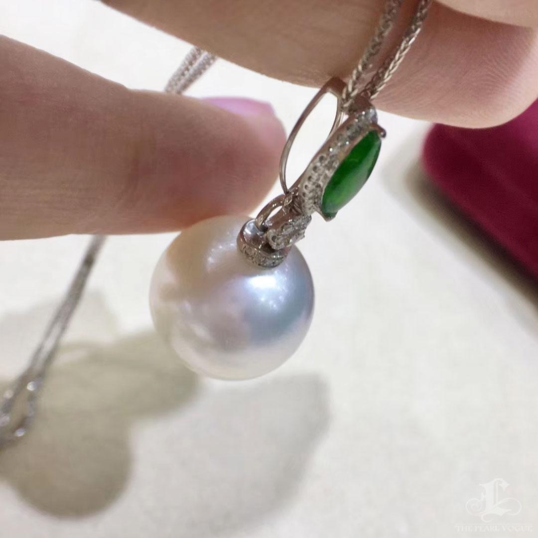 【Jādora】Conjunto de pendientes y colgante de jadeíta imperial y perlas de los mares del sur en venta 4