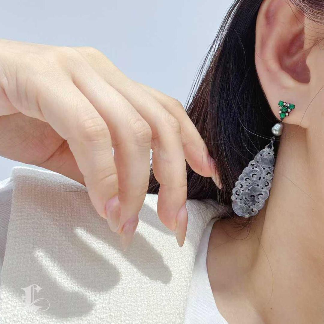 【Jādora】Pintado con tinta Pendientes de jade birmano y perla Keshi de Tahití Sin cortar en venta