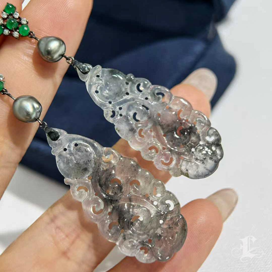 【Jādora】Pintado con tinta Pendientes de jade birmano y perla Keshi de Tahití en venta 1