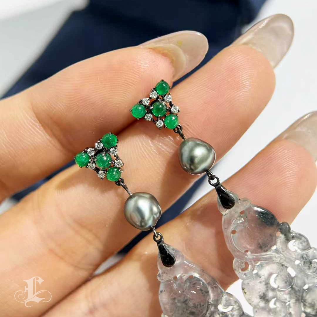 【Jādora】Pintado con tinta Pendientes de jade birmano y perla Keshi de Tahití en venta 2