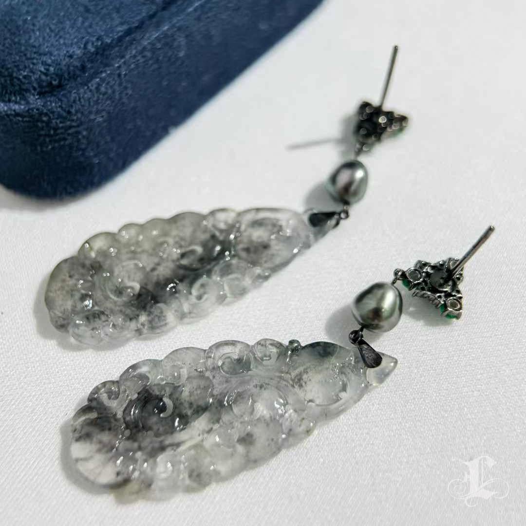 【Jādora】Pintado con tinta Pendientes de jade birmano y perla Keshi de Tahití en venta 3