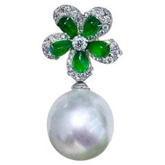 【Jādora】Colgante de perlas del mar del sur en flor de jade