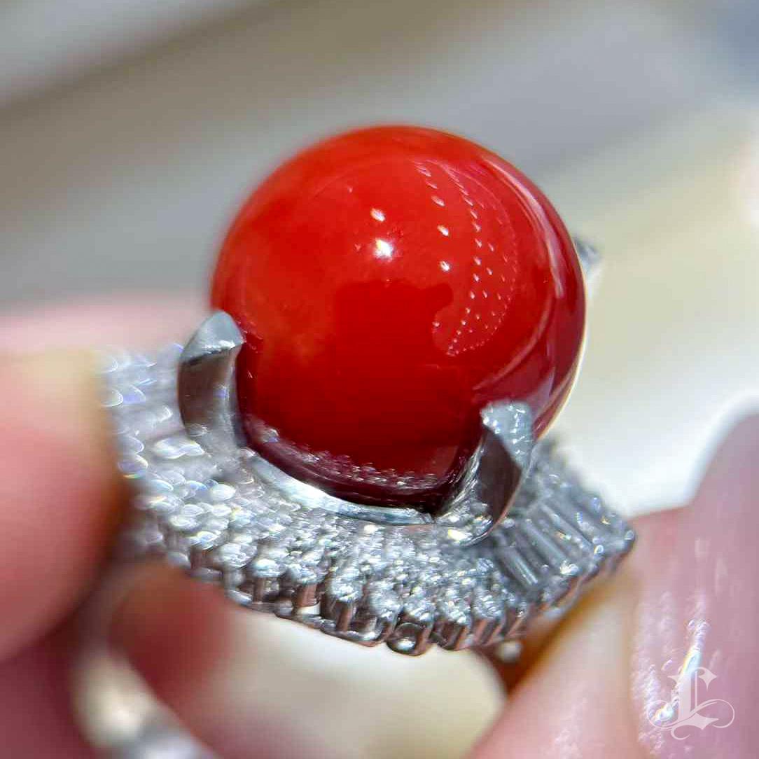De las mujeres 【Jādora】Sólo un anillo imperial de corona de coral rojo en platino en venta