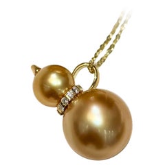 Collana con ciondolo di diamanti e perle dei mari del Sud