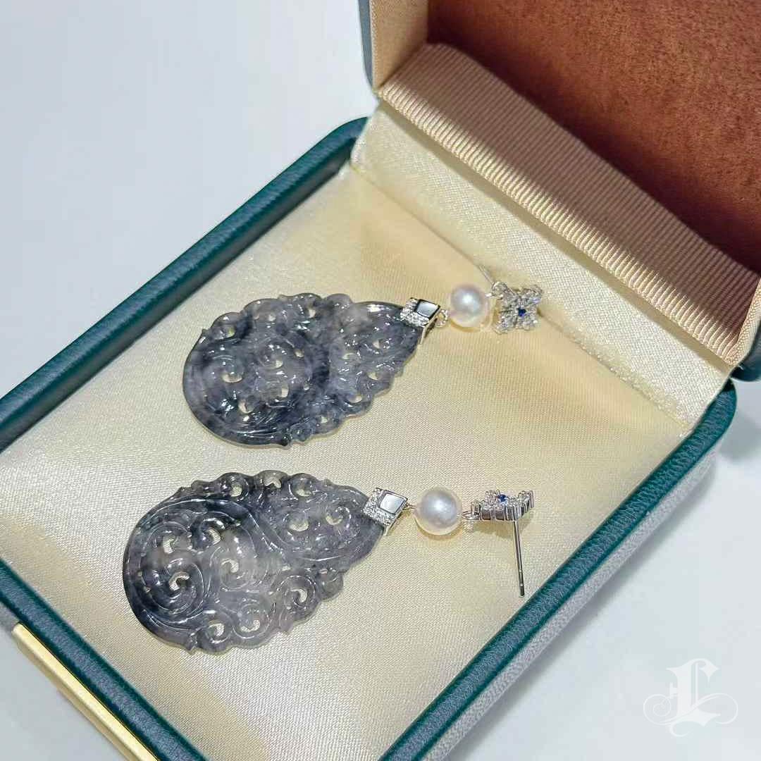【Jādora】Type A Jadeite “Ink Wash” Carving Platinum Diamond Akoya Pearl Earrings For Sale 3