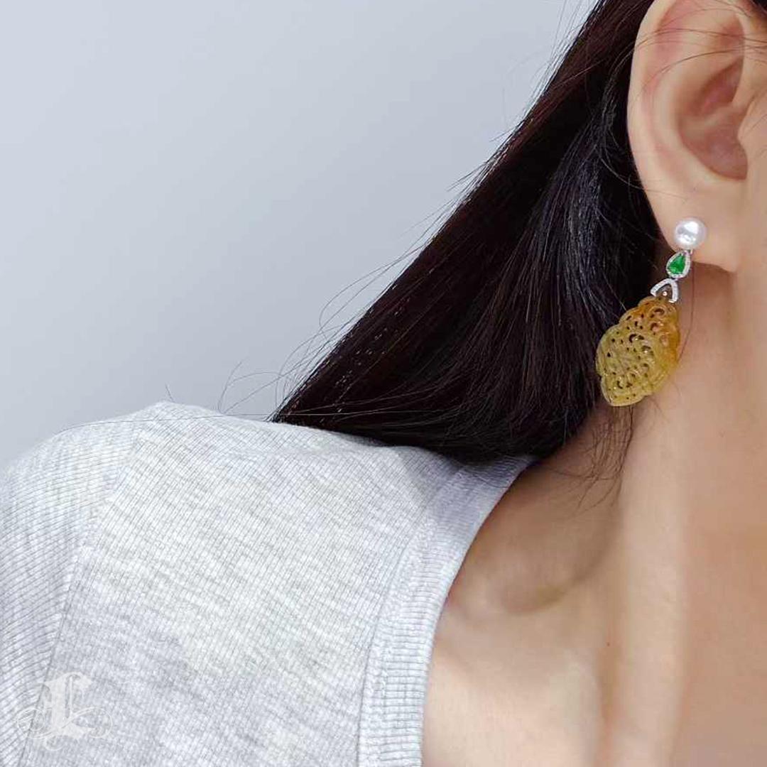 Round Cut 【Jādora】Type A Yellow & Green Jadeite Platinum Diamond Akoya Pearl Earrings For Sale