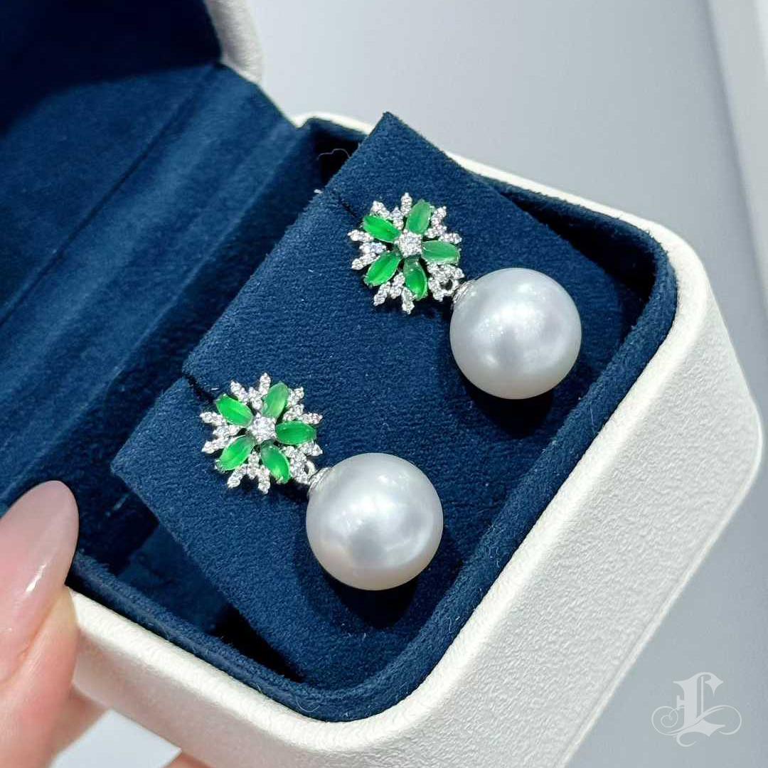 【Jādora】Verdant Bloom - Wandelbare Typ A Jadeit & Südsee Perlen Ohrringe Damen im Angebot