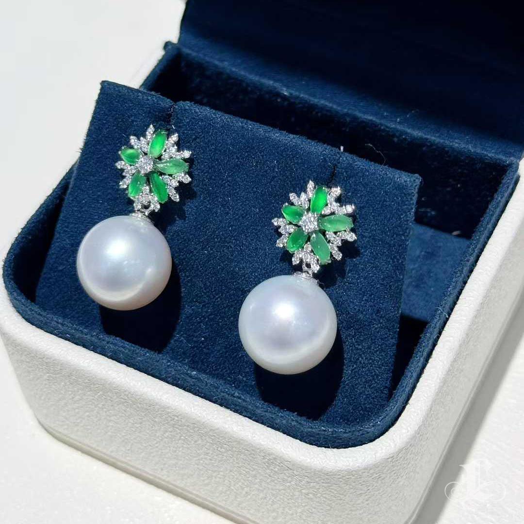 【Jādora】Verdant Bloom - Wandelbare Typ A Jadeit & Südsee Perlen Ohrringe im Angebot 3