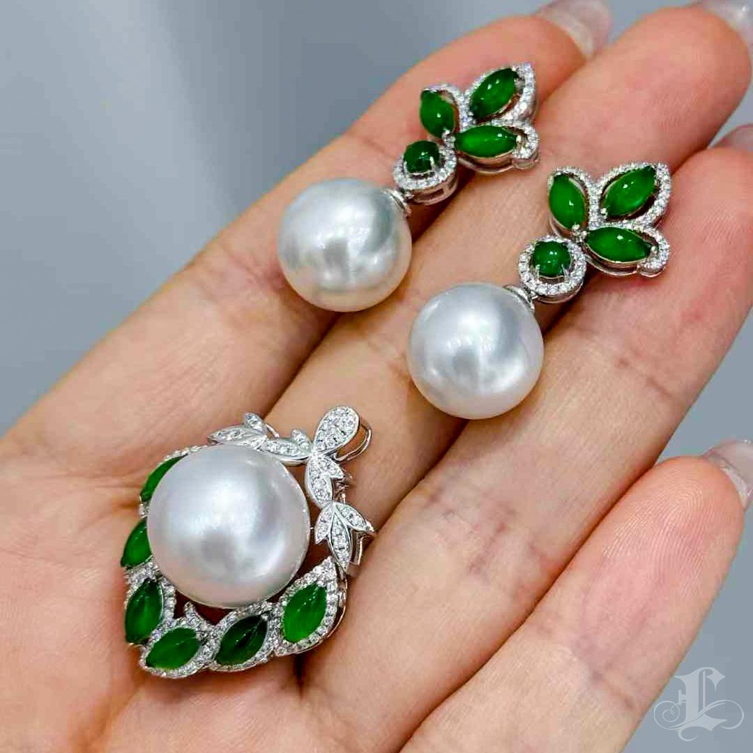 【Jādora】Verdant Bloom Jadeite & South Sea Pearl Earrings and Pendant Set For Sale 7