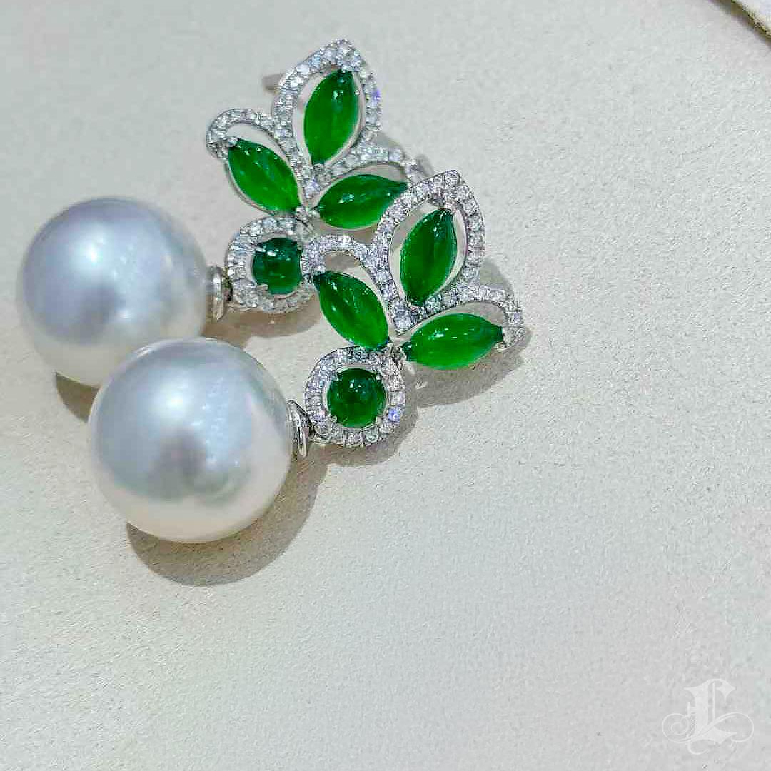【Jādora】Verdant Bloom Jadeite & South Sea Pearl Earrings and Pendant Set For Sale 1
