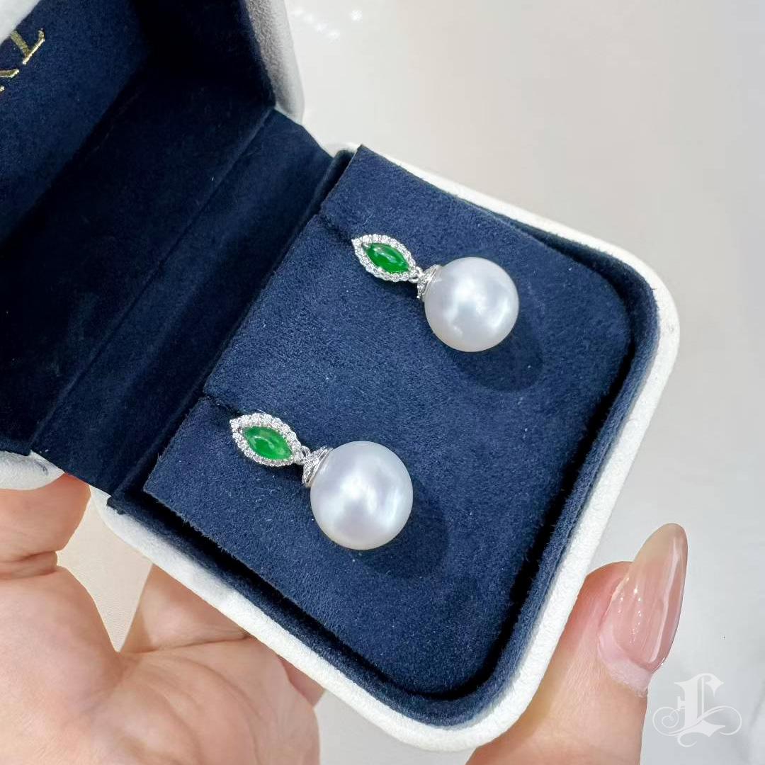 【Jādora】Whisperleblatt Jade & Diamant Südsee Perlen Ohrringe im Angebot 1