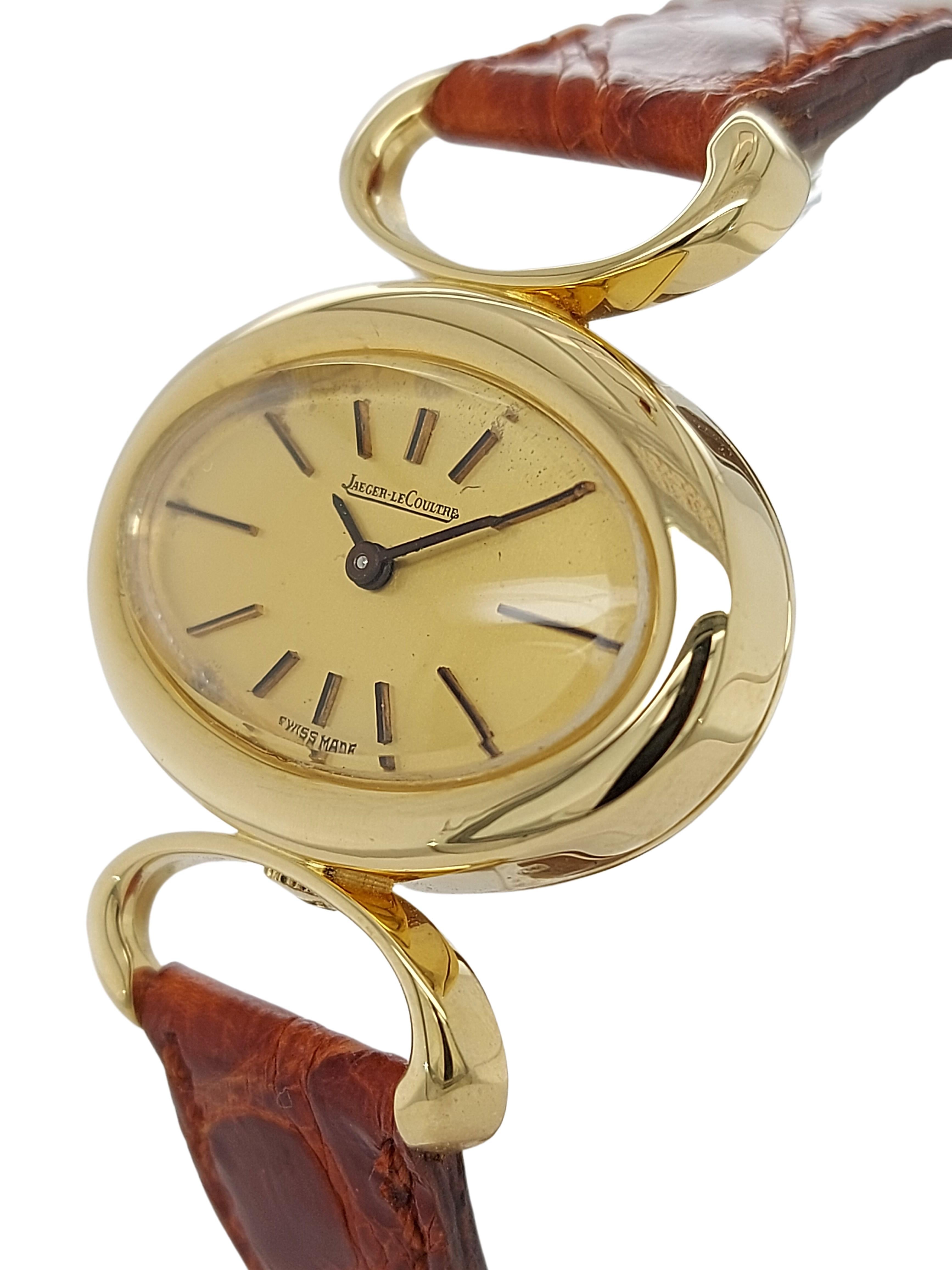 Jaeger-LeCoultre Etrier Oval Original Ladies Watch in 18kt Yellow Gold In Excellent Condition In Antwerp, BE