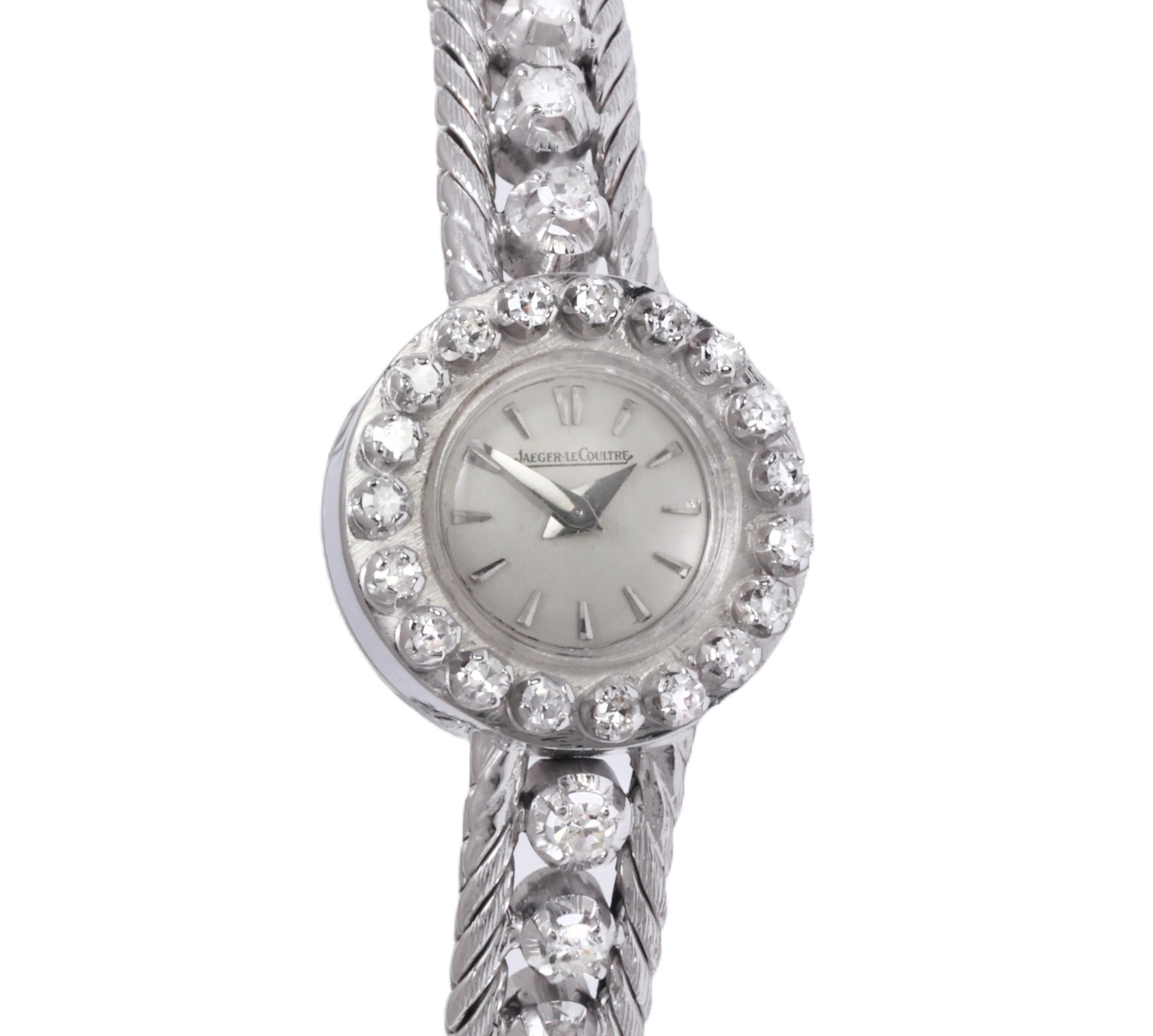 Jaeger Le Coultre Solid 18 kt Gold Diamonds Collectors Backwinder Wrist Watch 2