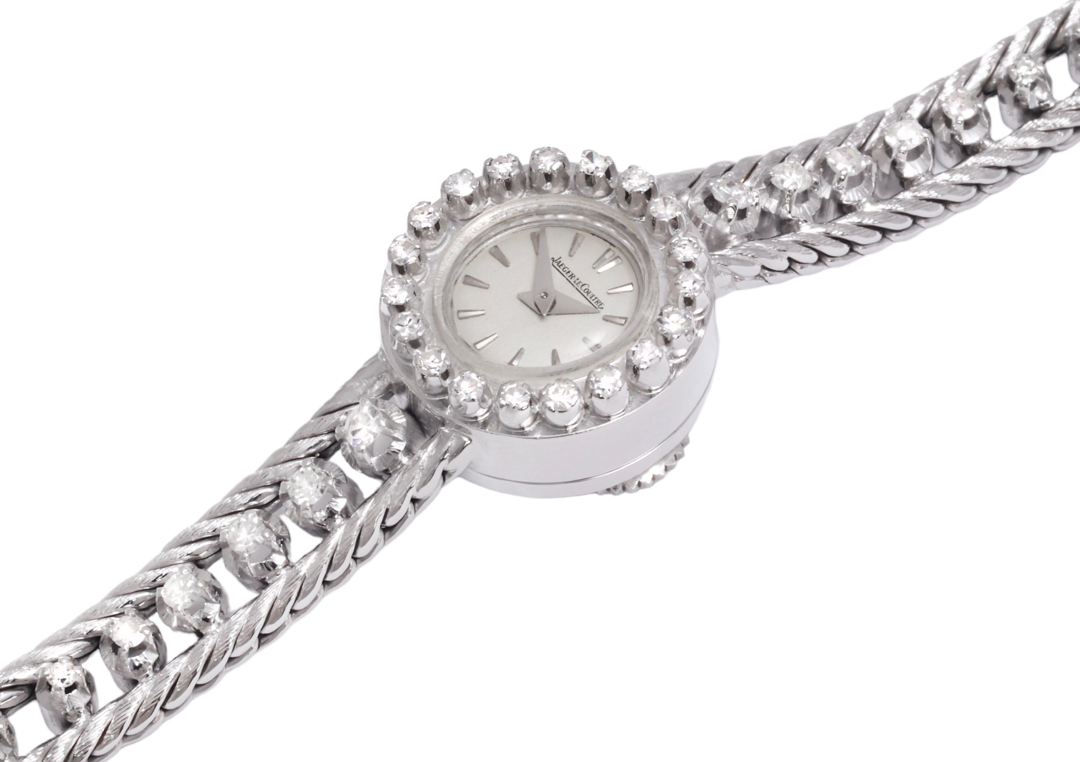 Jaeger Le Coultre Solid 18 kt Gold Diamonds Collectors Backwinder Wrist Watch 3